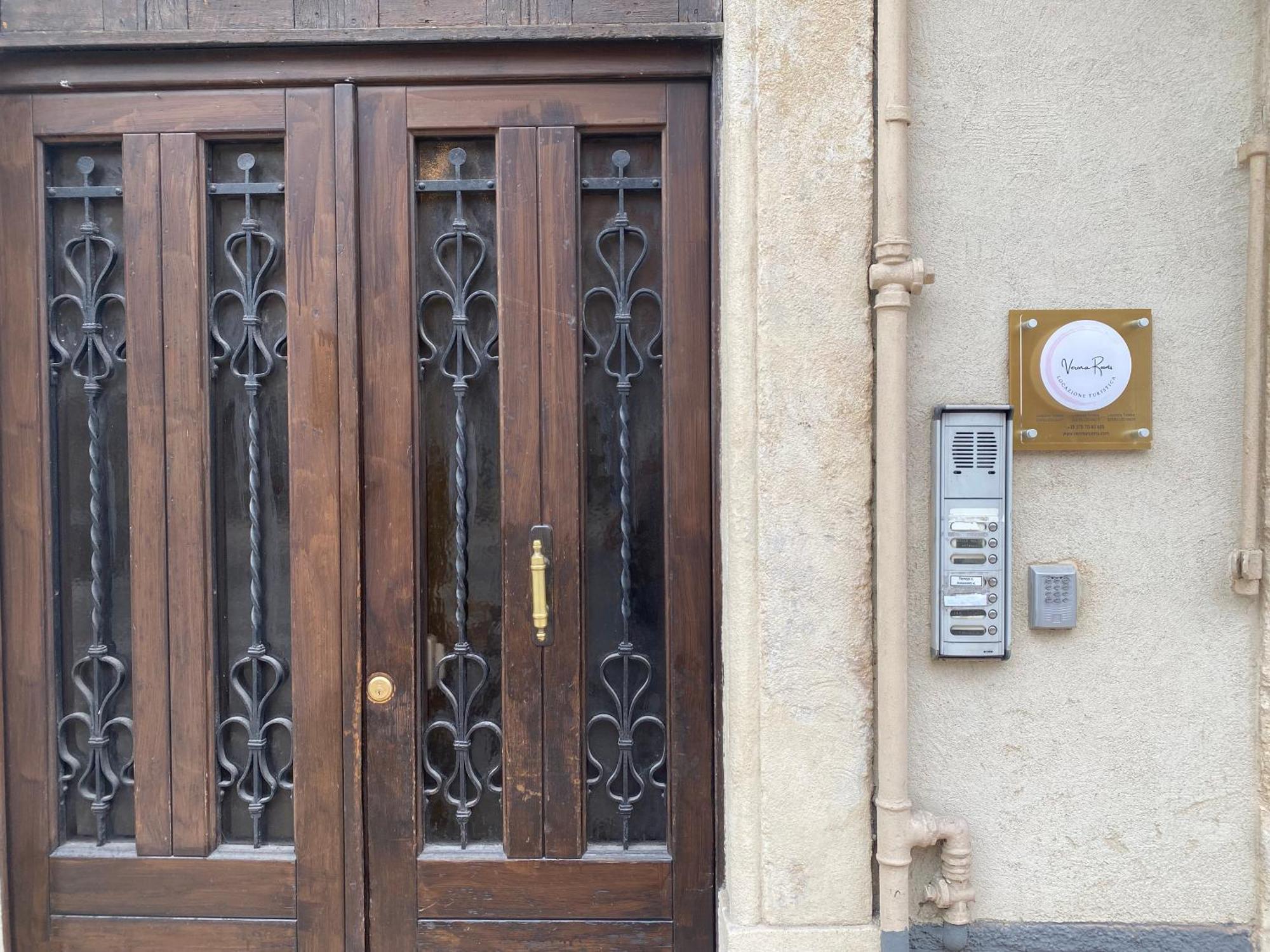 Verona Rooms Exterior foto